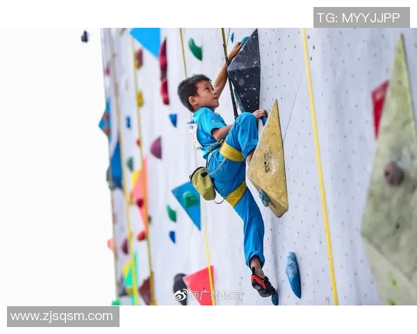 广州攀岩队中路突破战术解析与实战应用探讨